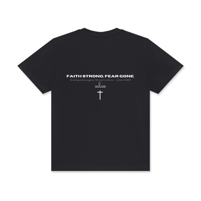 VAHVUUS FAITH STRONG FEAR GONE Crew Neck T